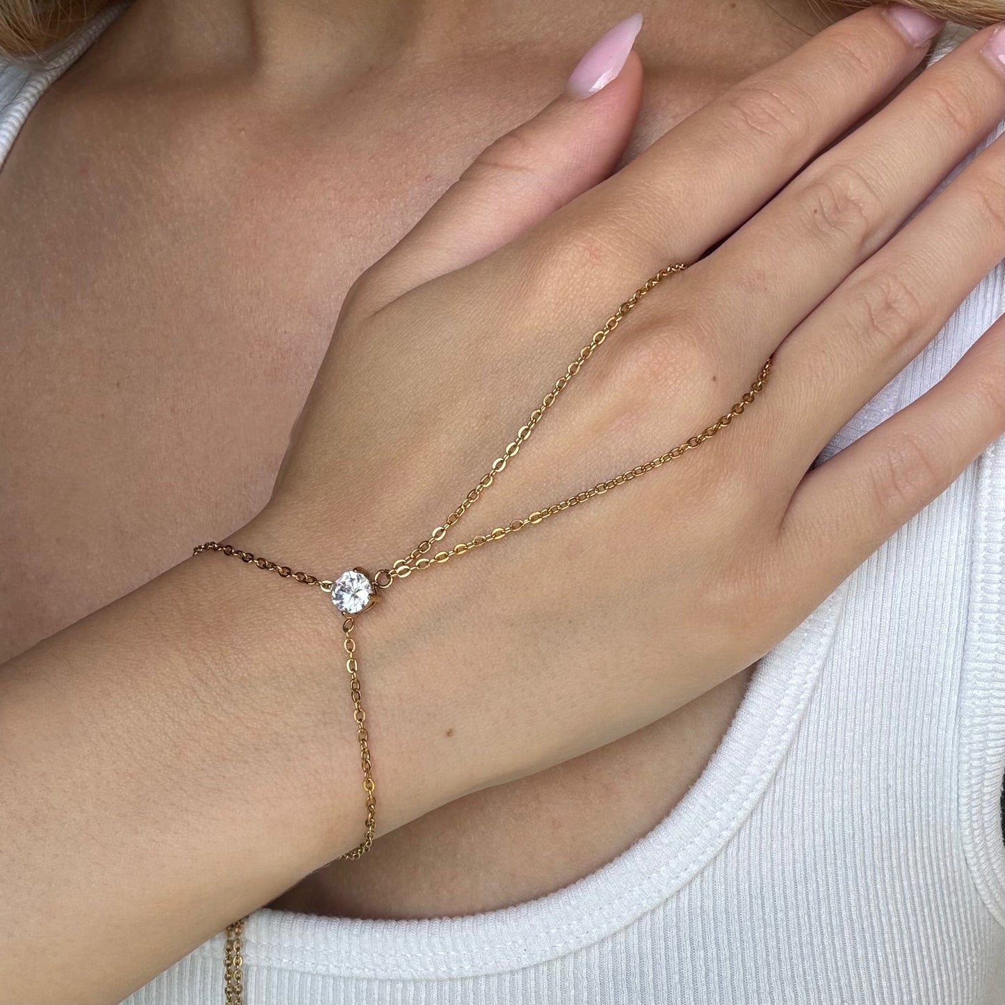 She's A Gem Hand Chain - EVRYJEWELS