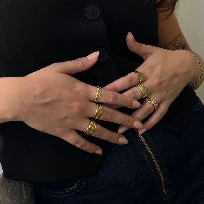 Chain Reaction Ring - EVRYJEWELS