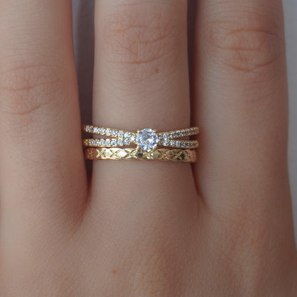 She's Glowing Ring - EVRYJEWELS