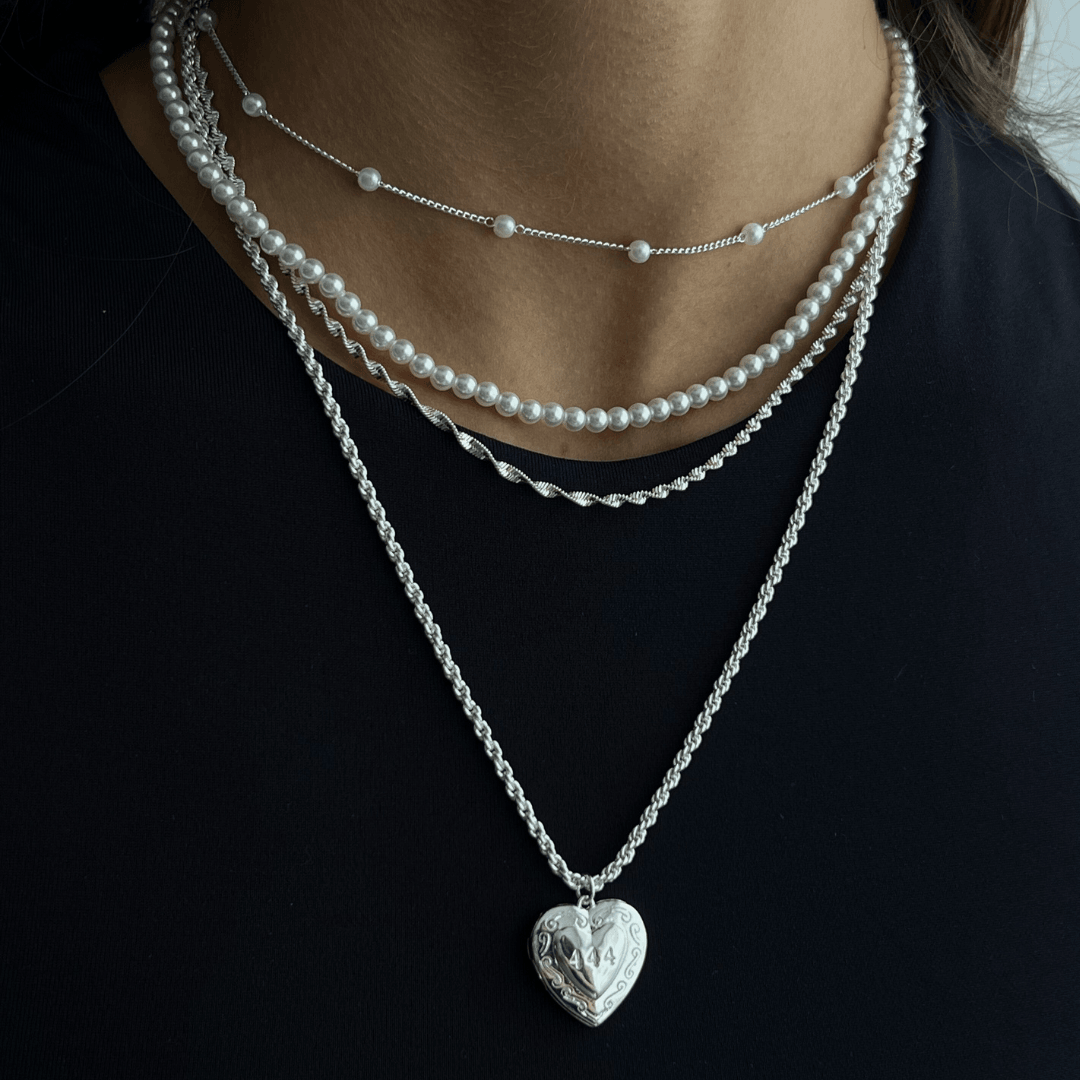 Don't Get It Twisted Necklace - EVRYJEWELS