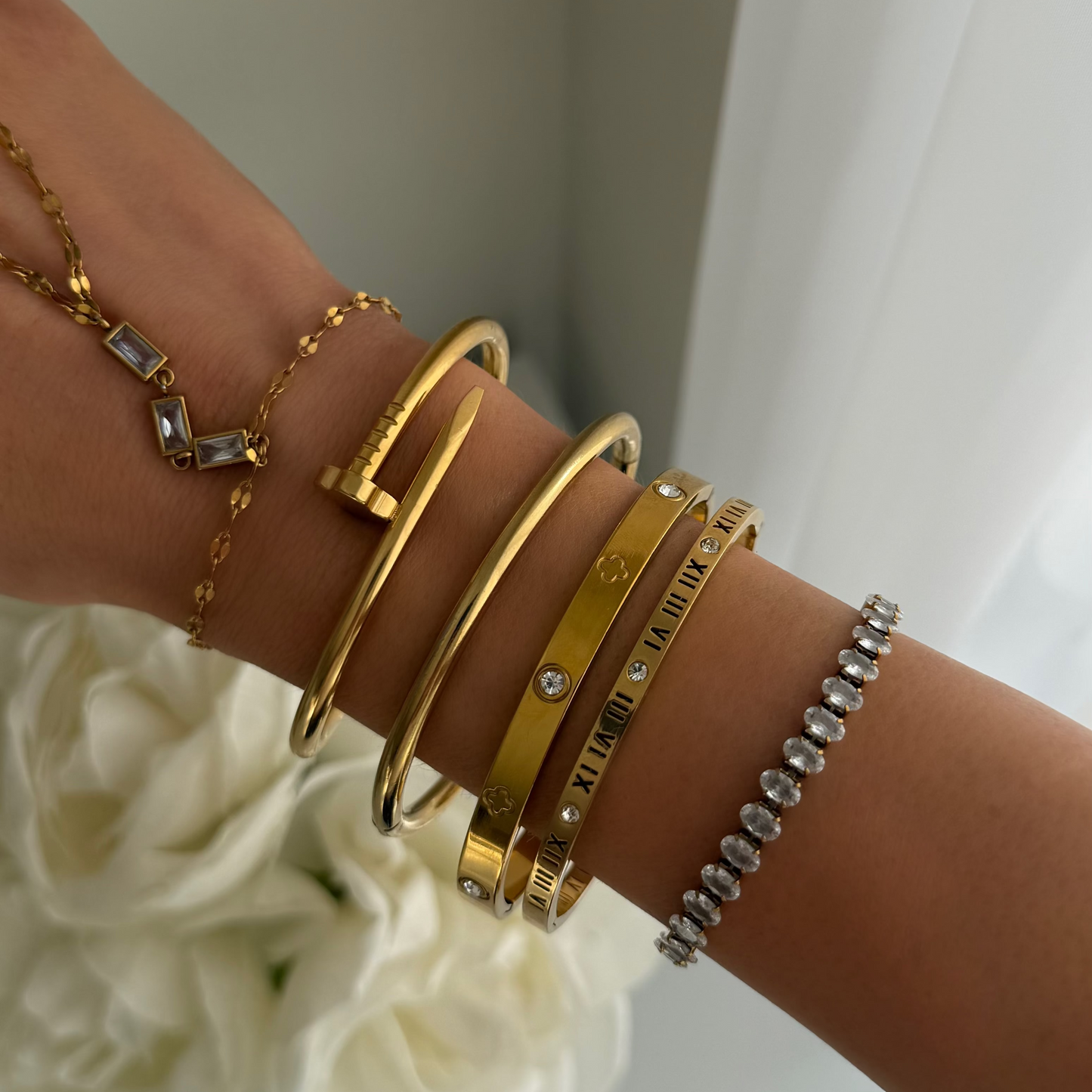 Hold Me Tight Bangle - EVRYJEWELS