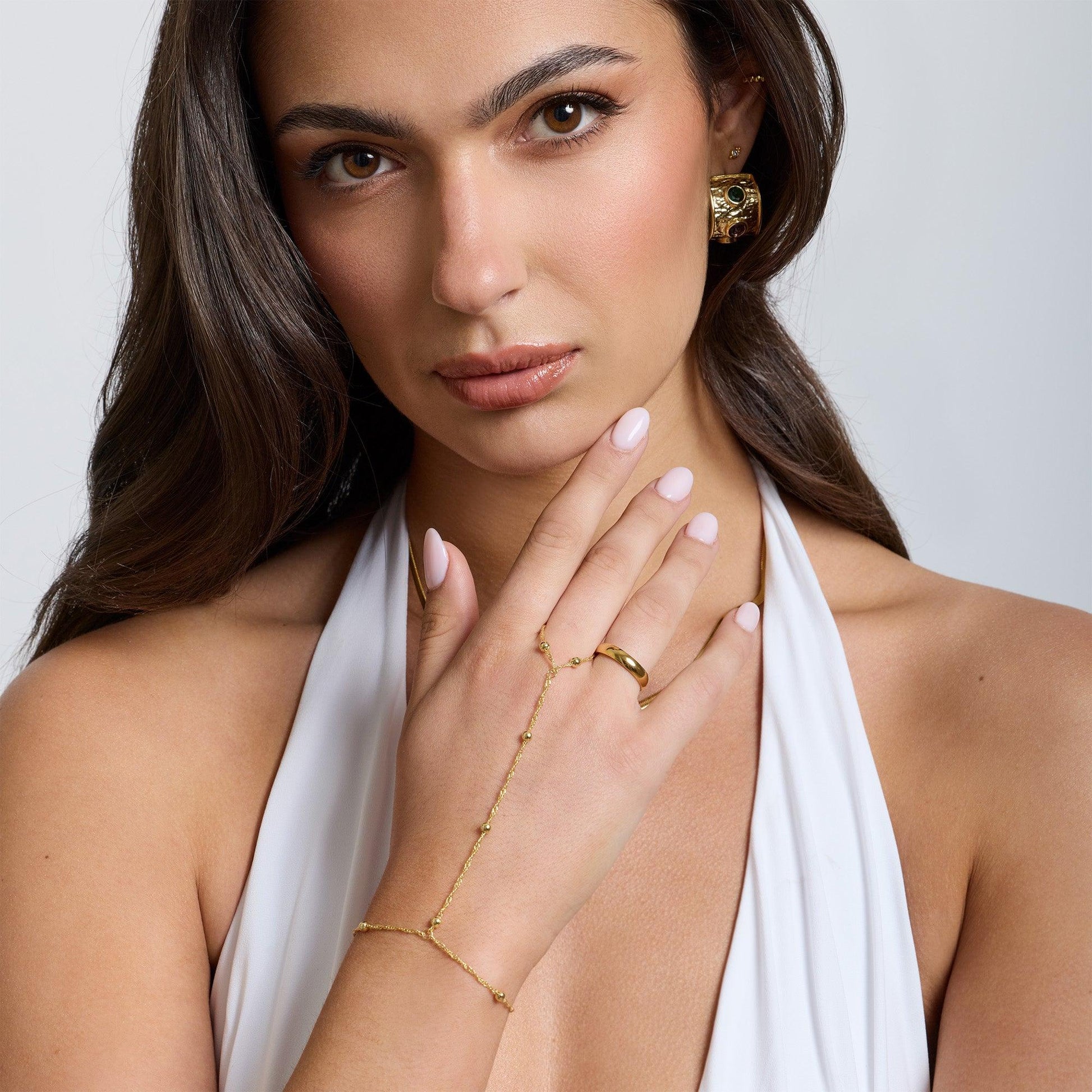 Gold Coast Hand Chain - EVRYJEWELS
