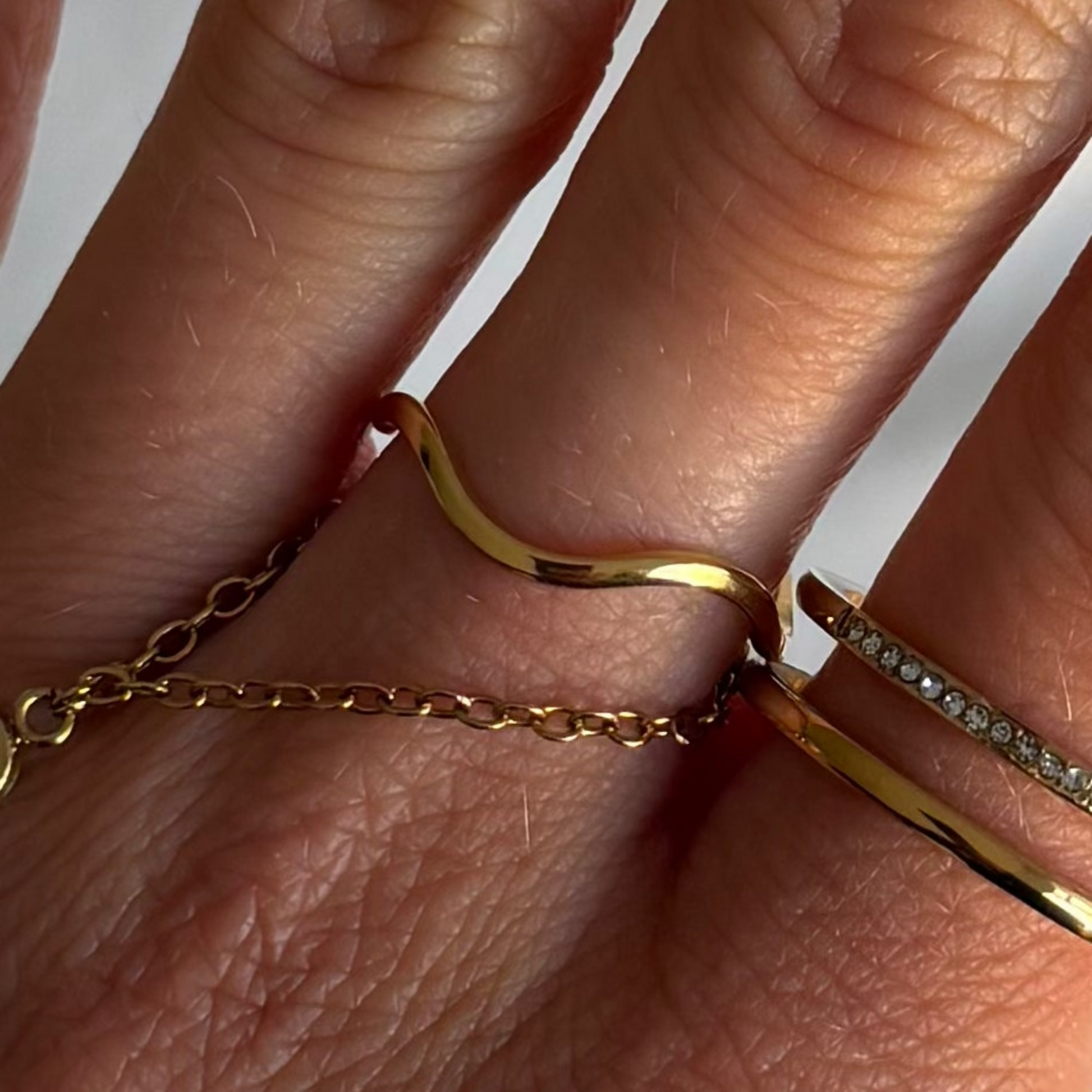 Daydream Wave Ring - EVRYJEWELS
