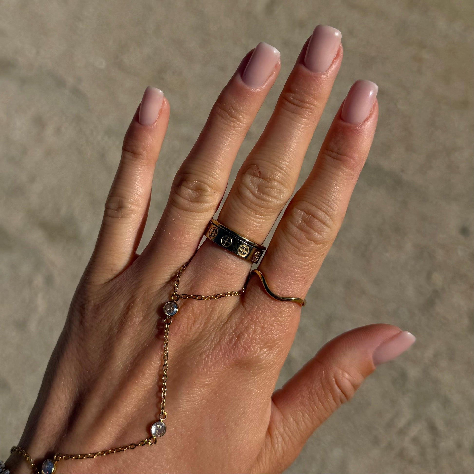 Daydream Wave Ring - EVRYJEWELS