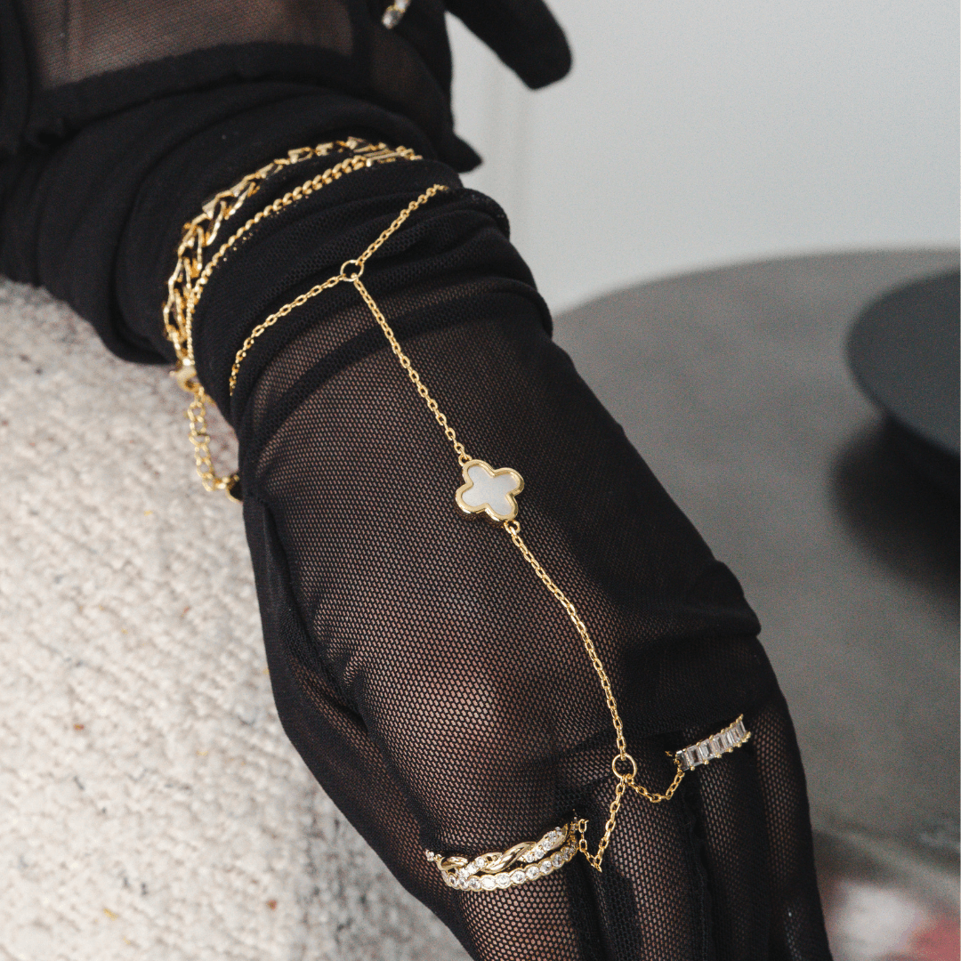 Lucky Hand Chain - EVRYJEWELS