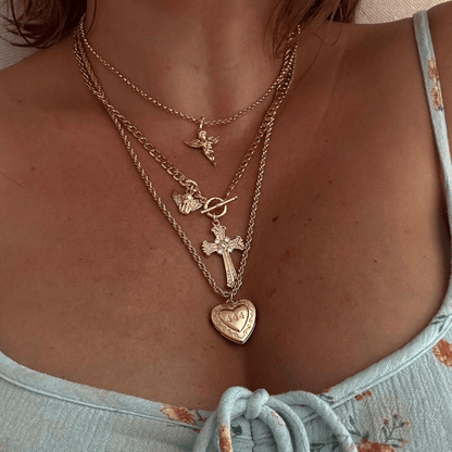 She's An Angel Necklace - EVRYJEWELS