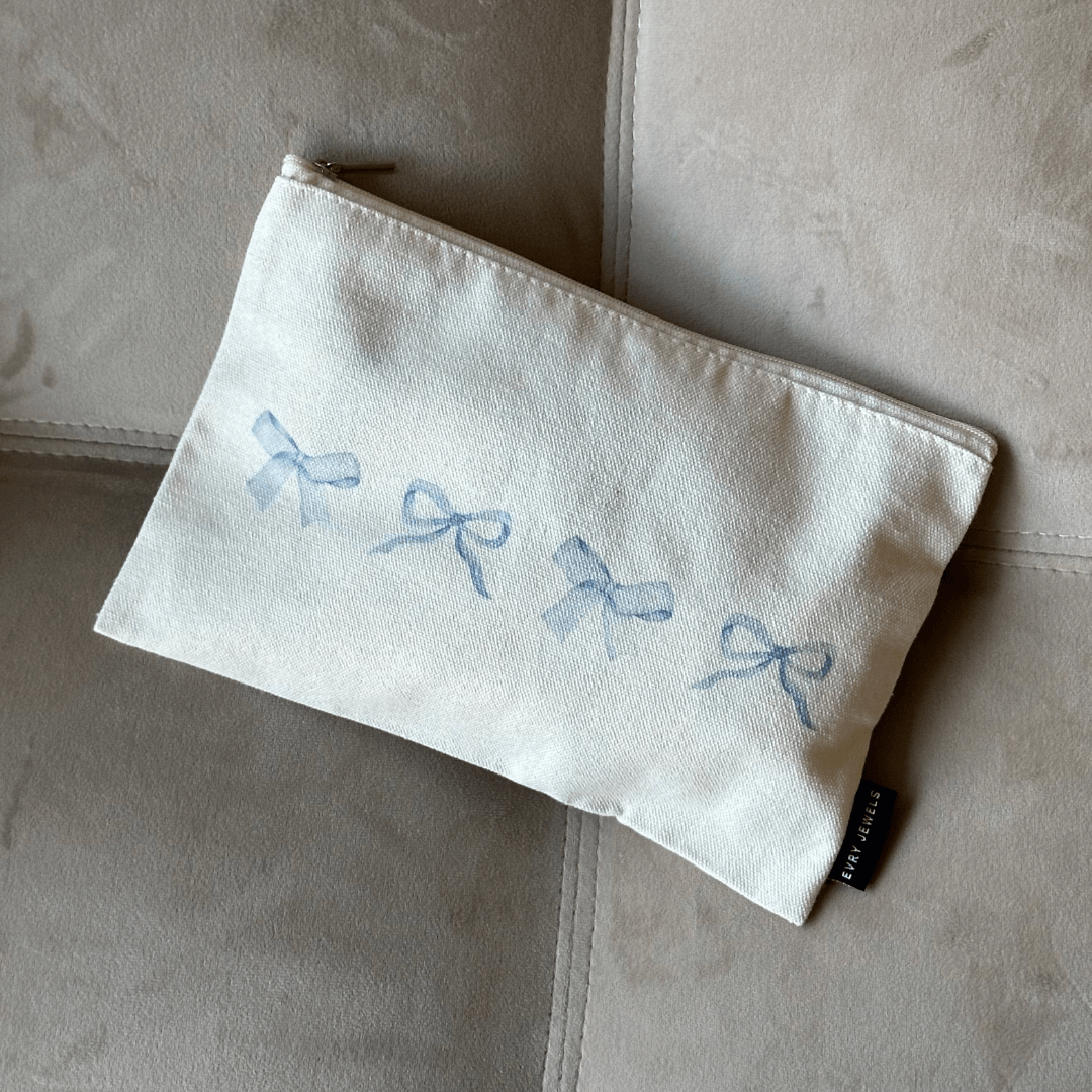 Take A Bow Toiletry Bag - EVRYJEWELS