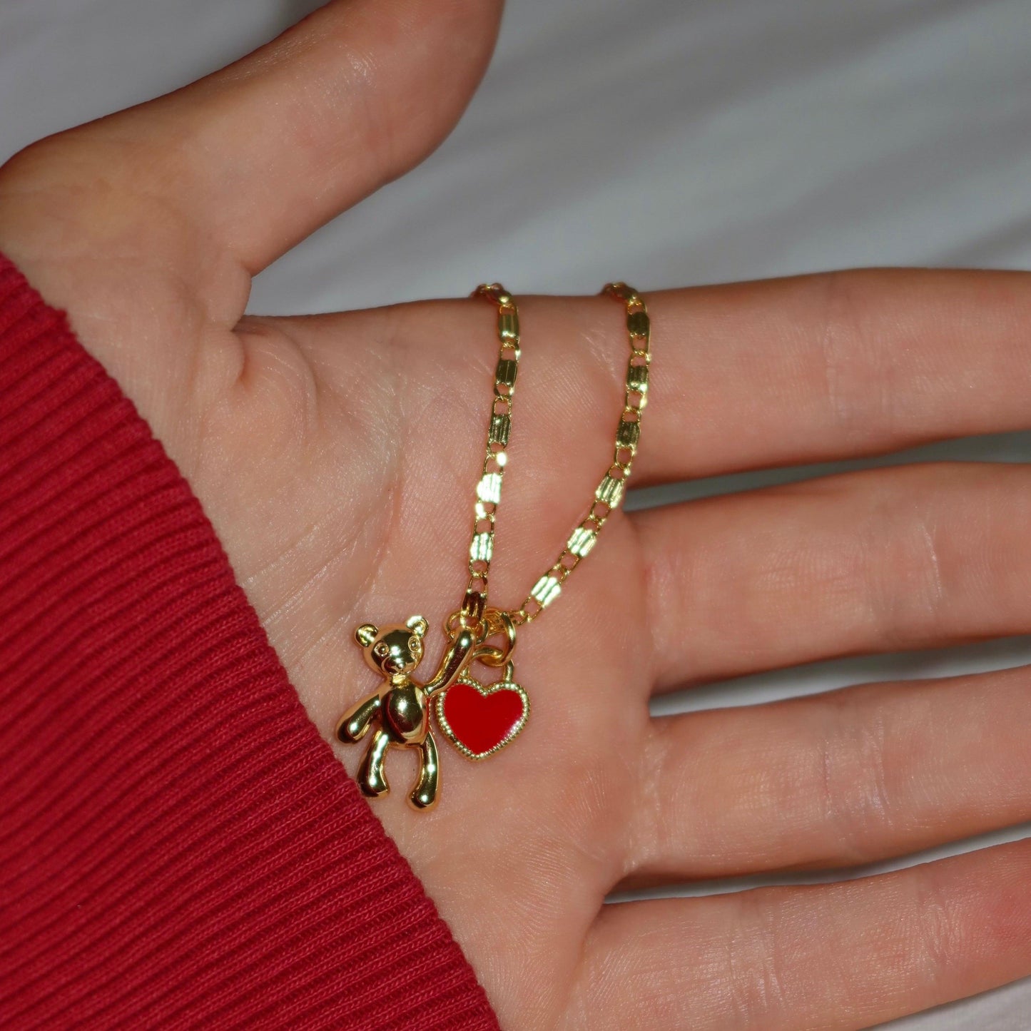 Bear Hug Necklace - EVRYJEWELS