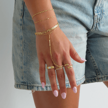 Don't Get It Twisted Bracelet - EVRYJEWELS