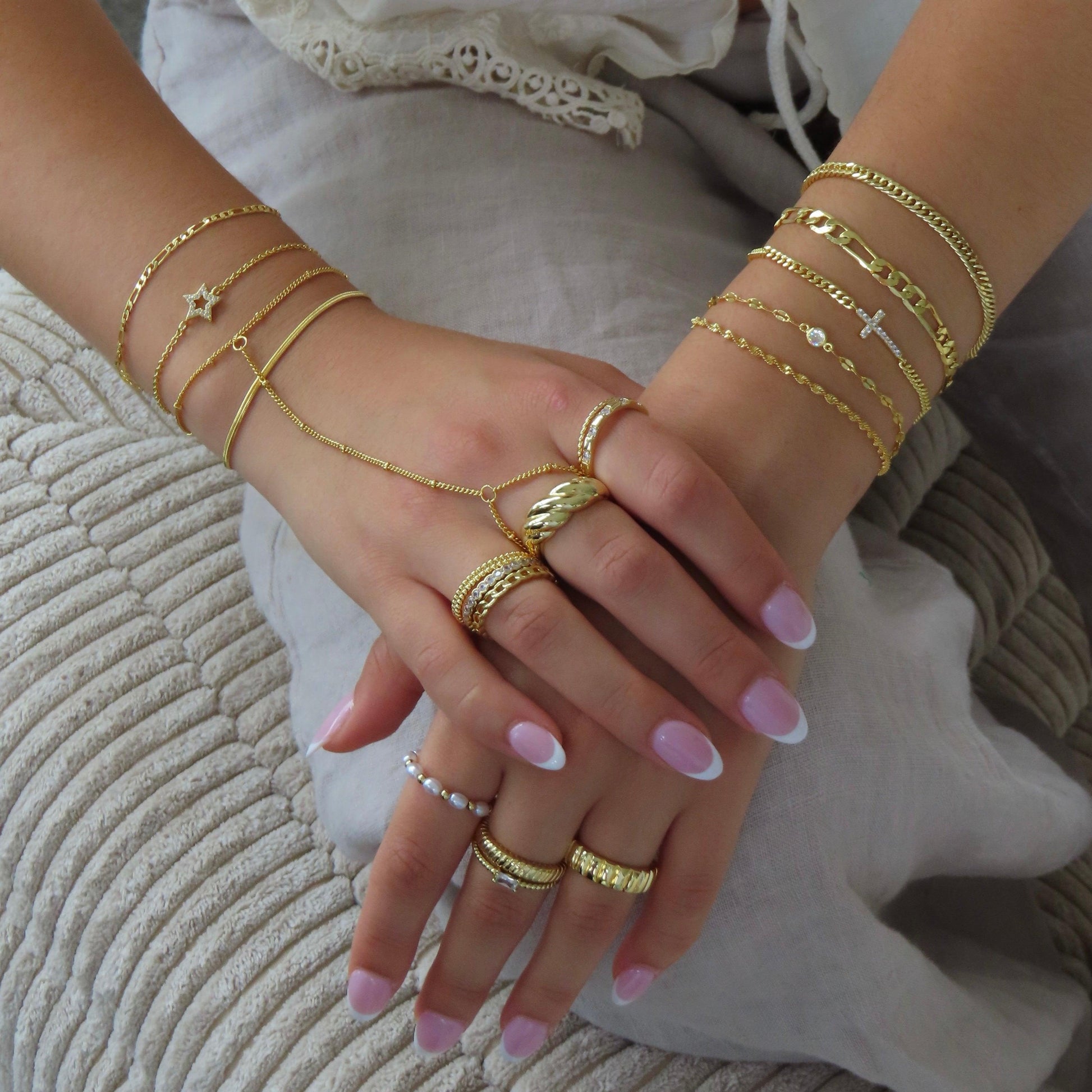 Slithering Bracelet - EVRYJEWELS